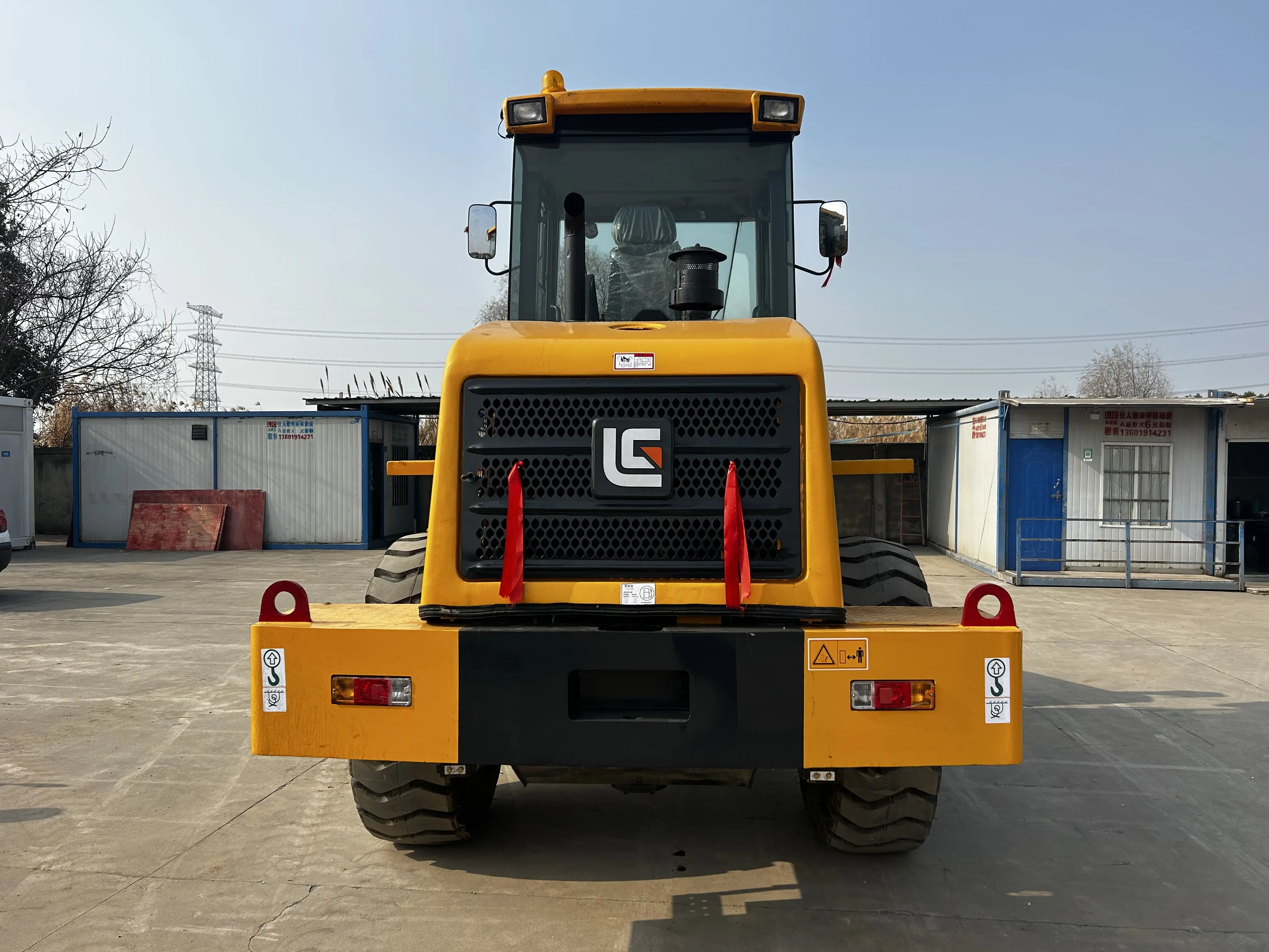 The used LiuGong CLG835 loader is available for sale in China. The LiuGong 30 loader has a powerful Weichai engine