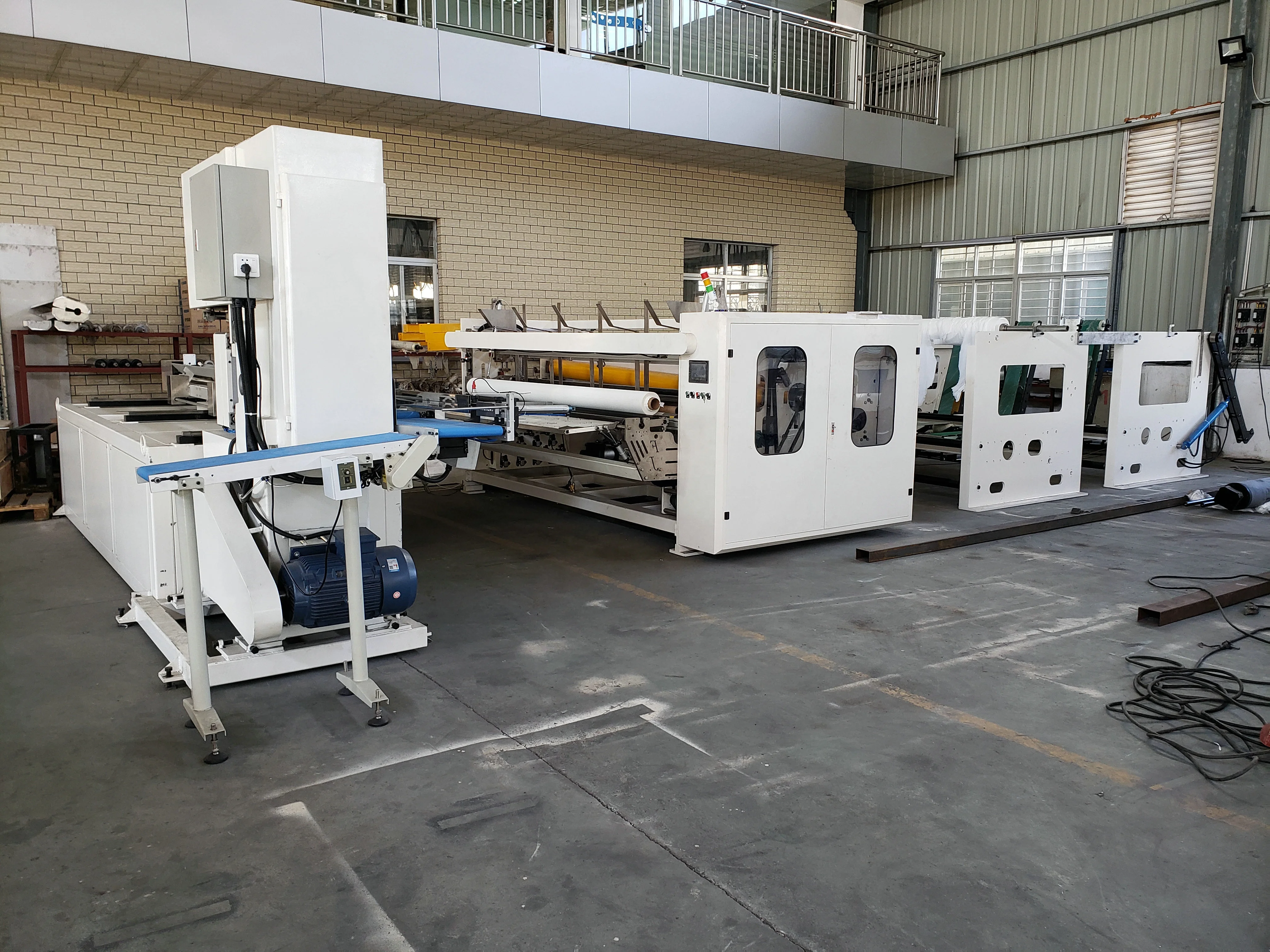 2600mm automatic industrial roll  maxi roll toilet paper machine production line