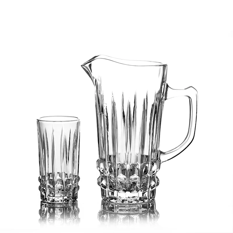 Factory popular high end curved water juice drinking chess set 7pcs glass jug set with gold rim pitcher drinking glass set