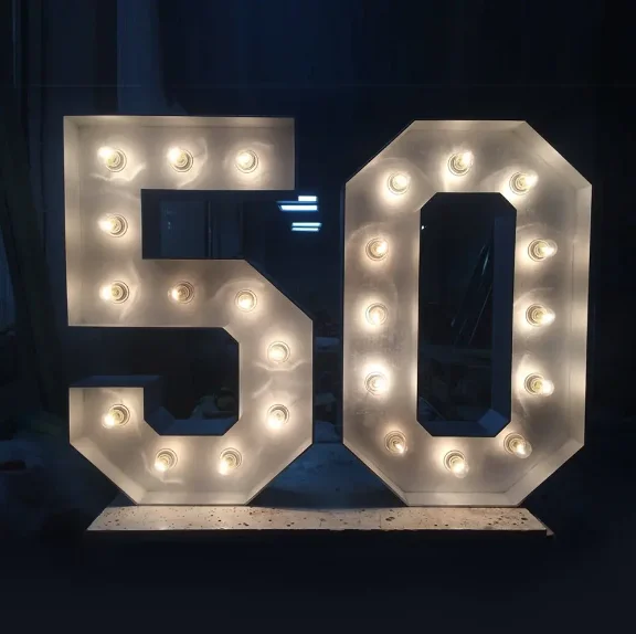 Custom Jumbo Logo Signage 4ft LED Bulb Luminous Letters for Birthday or Outdoor Wedding Decoration Signs