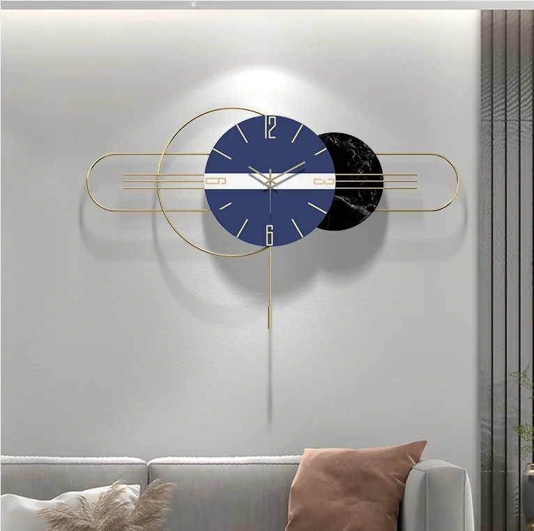 Personalized fashion creative Nordic restaurant silent clock wall light luxury clock decoration