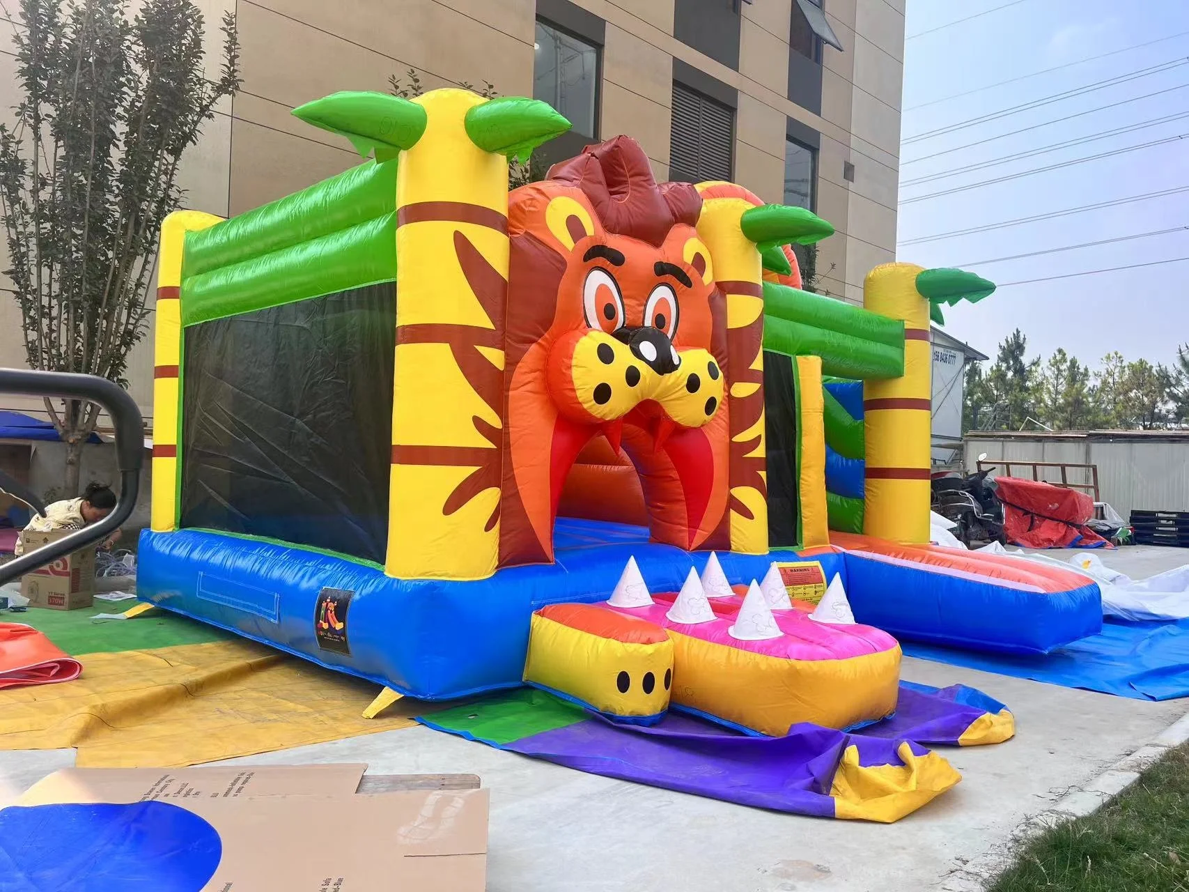 Inflatable Lion Castle Inflatable Slide Trampoline Combination Factory Customization