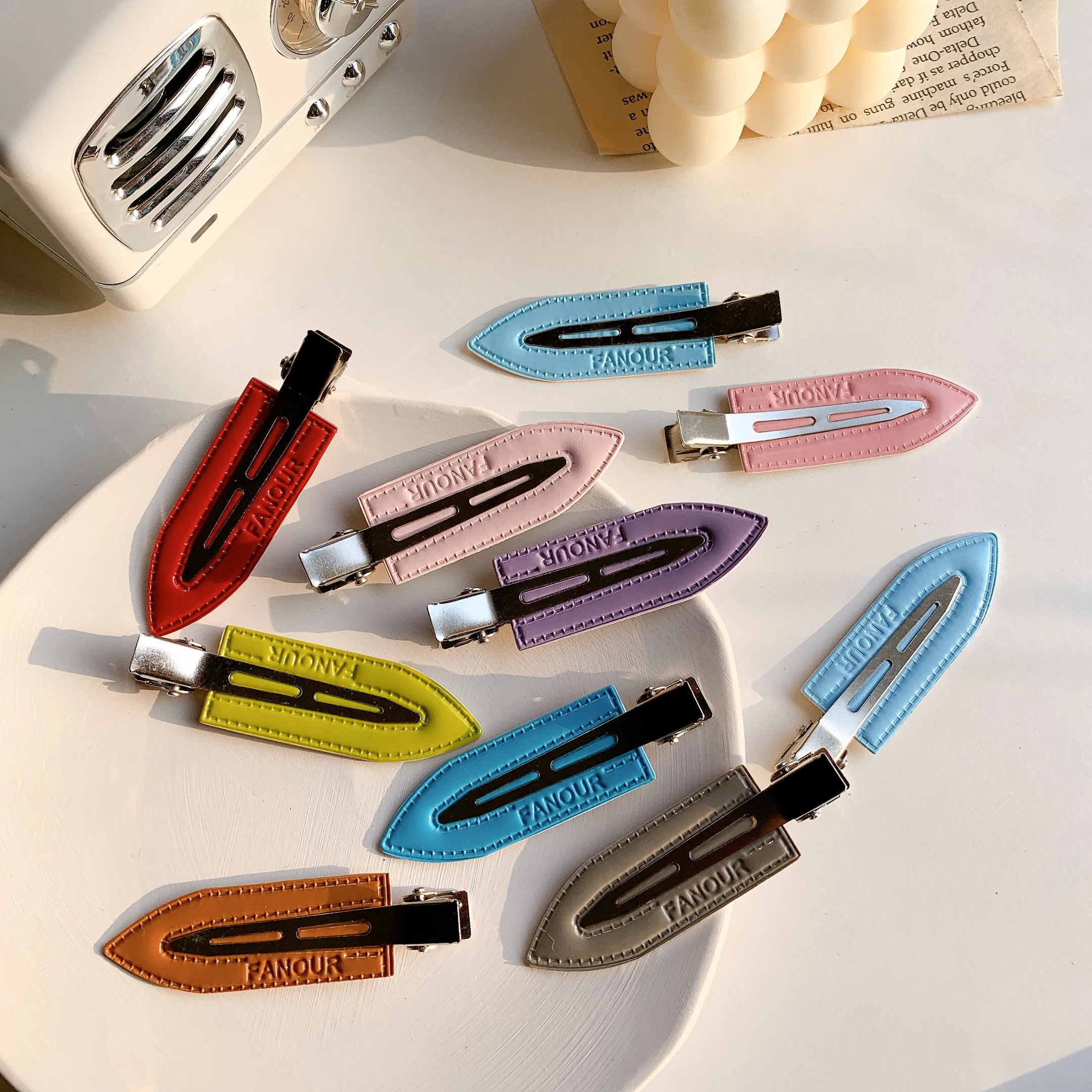 Wholesale custom logo women leather creaseless hair pins seamless no crease bend hairclips