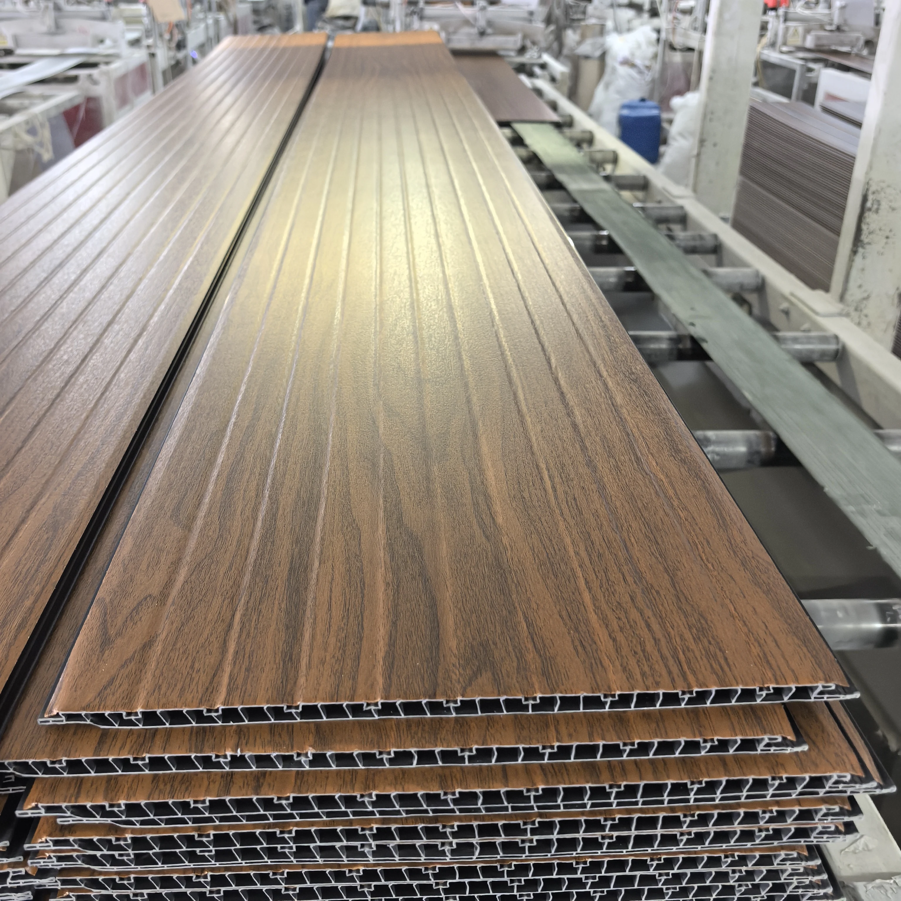 China Factory Price PVC Fluted Wall Panel Wood Brown Groove Cladding Sheet For Interior Decoration