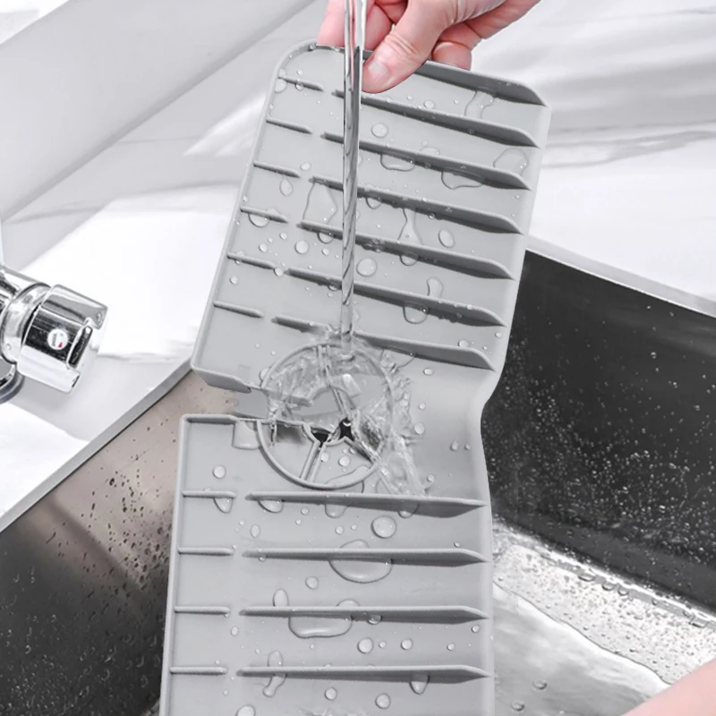 Wholesale Customized Silicone Deflector Under The Faucet Sink Water Splash Guard Faucet Splash Catcher Silicone Faucet Mat
