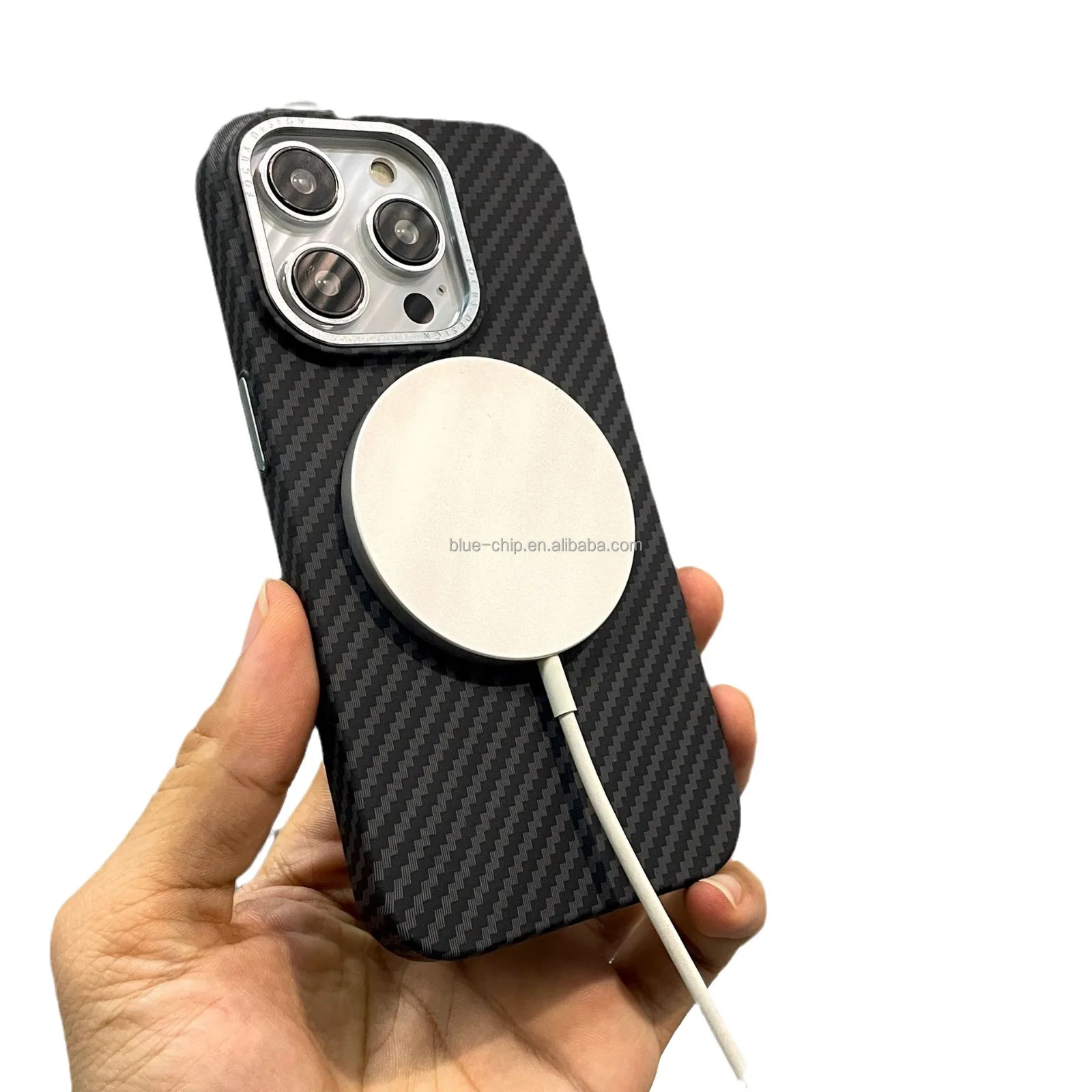 Hardware Carbon Fiber Wireless Charging Anti-fall Metal Button Phone Case with Metal Camera Frame for Iphone 12 13 14 15Pro Max