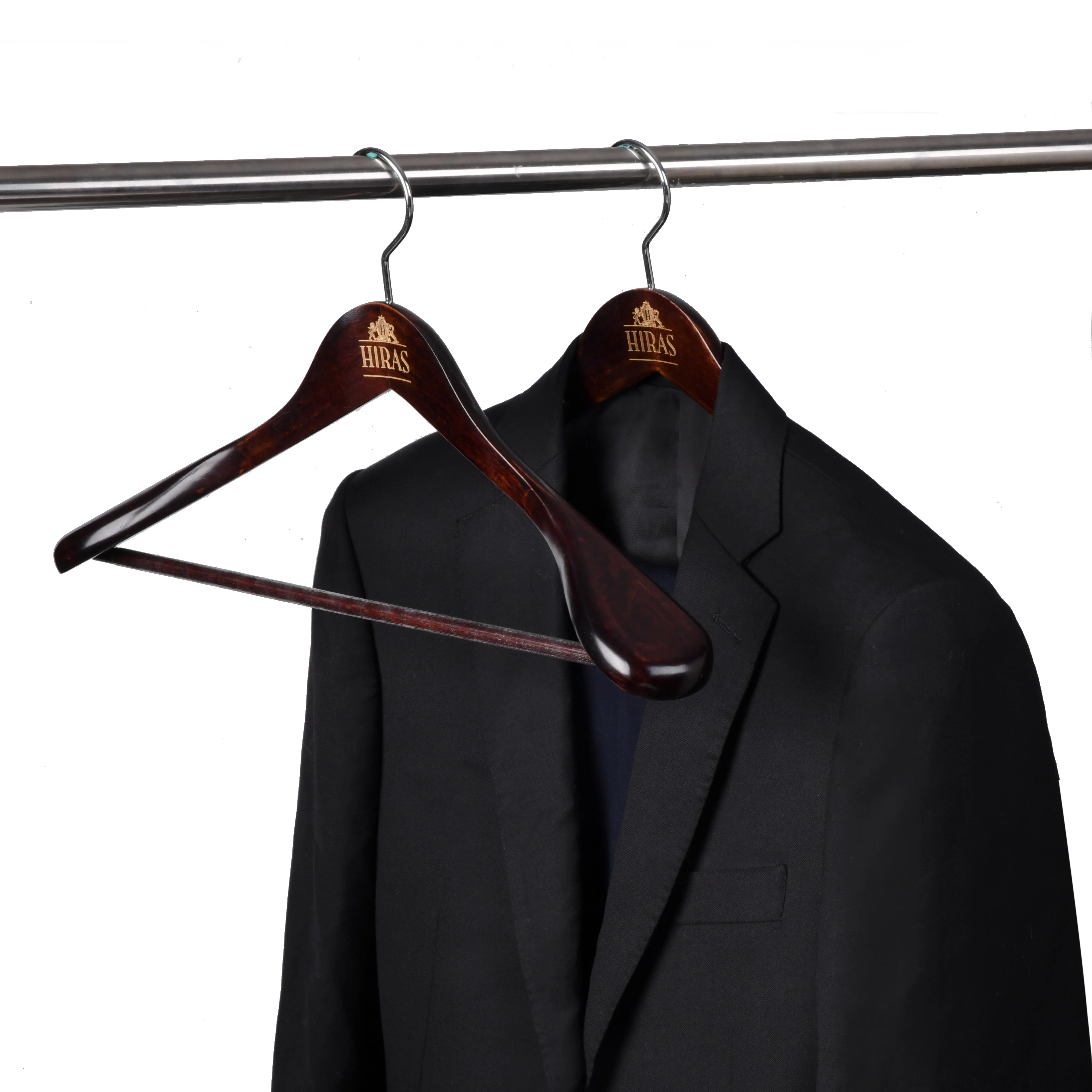 CU9603 High quality  wooden hanger with wide shoulders & logo