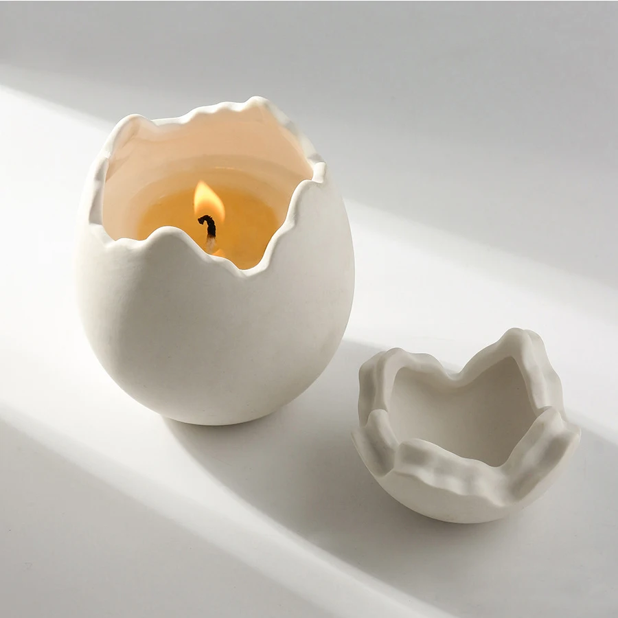 Hot Selling Nordic INS Pure White Simple Aromatherapy Candle Ceramic Eggshell Candlestick