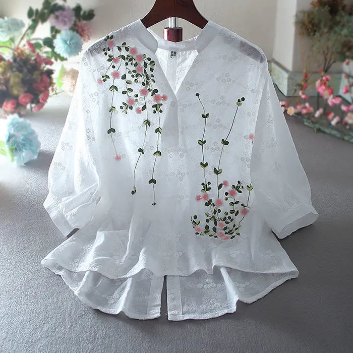 New Arrived White Cotton Embroidery V-neck Pullover All-match Casual Short Mid Sleeve Sunscreen Shirt