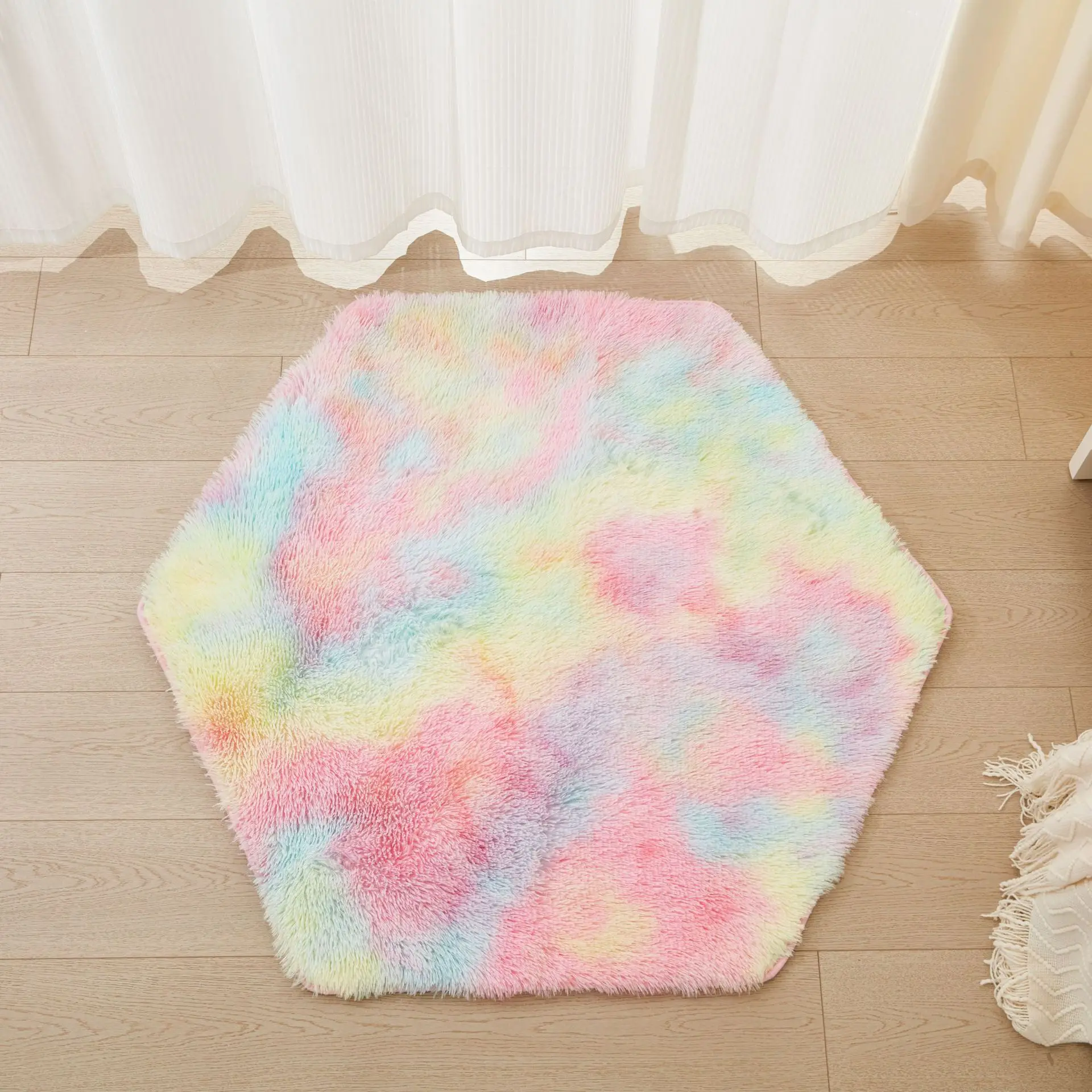 Anti Slip Rug Soft Silky Character Rug for Bedroom Shaggy Character Mat Customized Cartoon Area Rugs Plush Starfish Technics