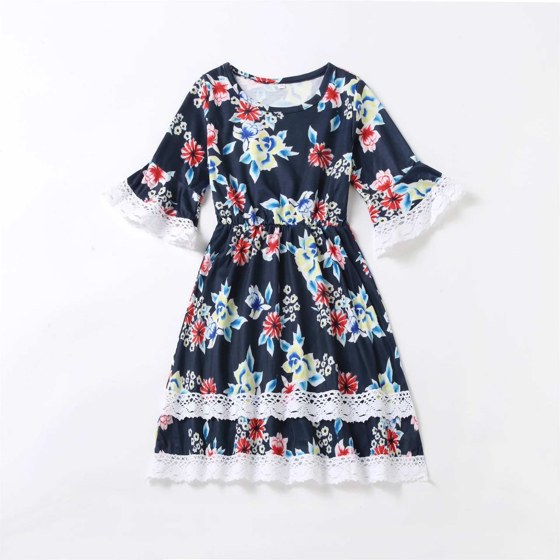 Floral pattern cute style o-neck collar half sleeve embroider mommy and baby family matching outfit