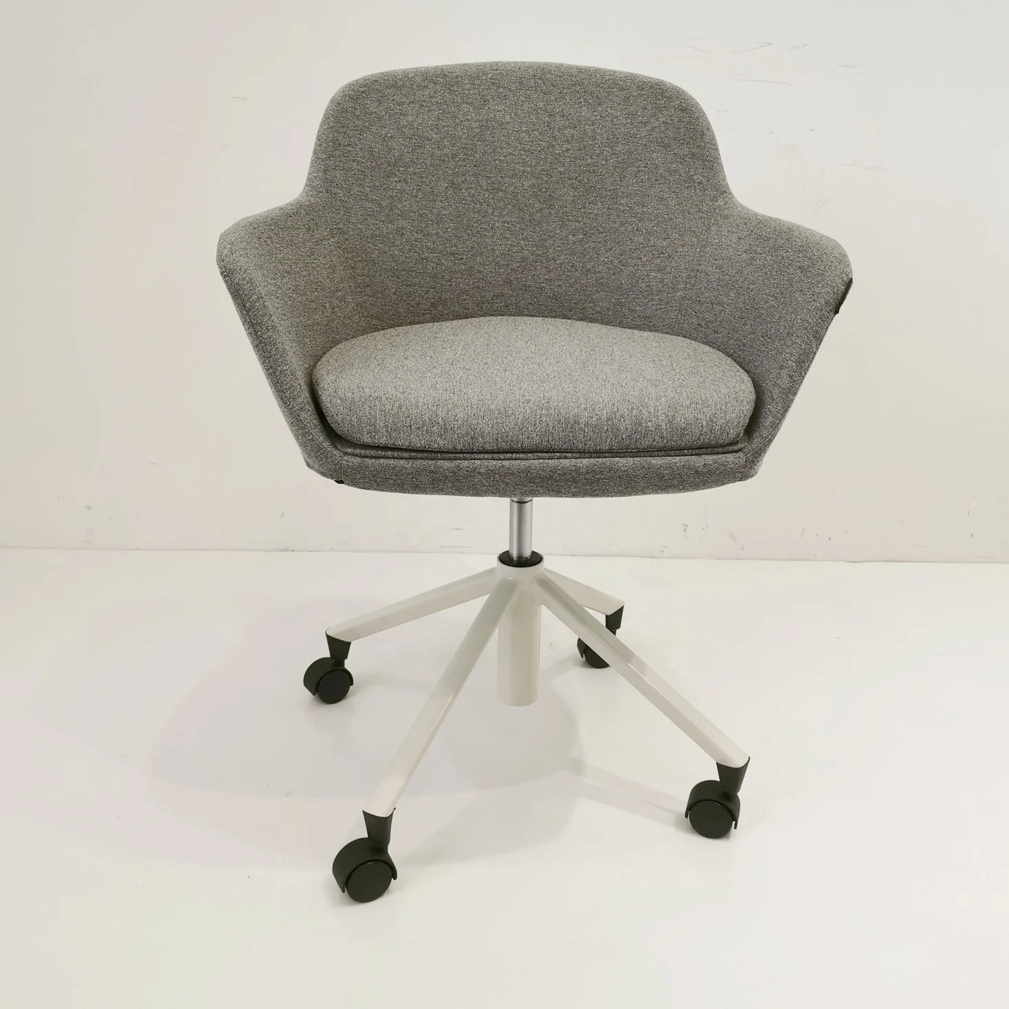 GS-G1860 Modern Adjustable grey warm comfortable fabric Home office swivel chair with 4 star base