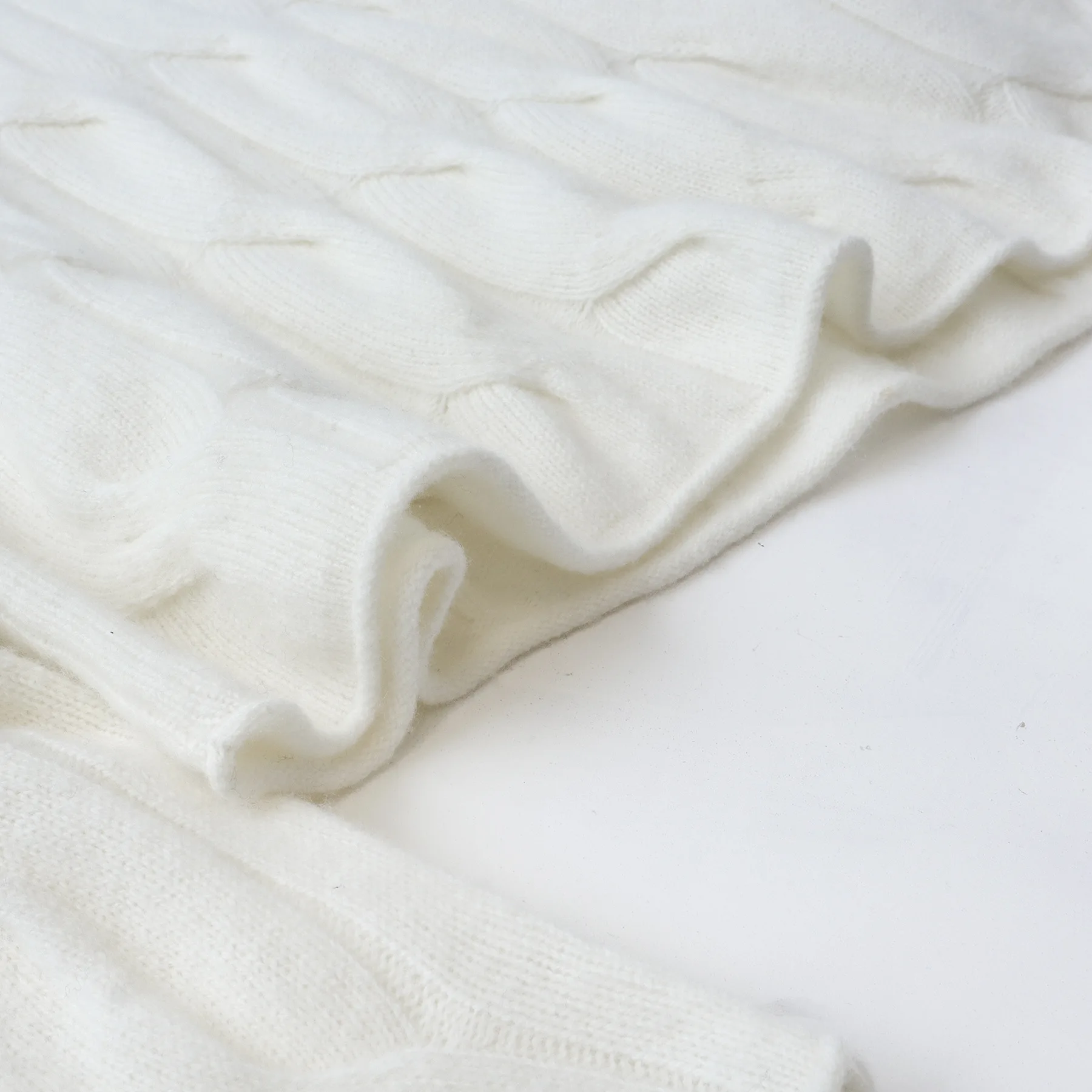 Cheap Wholesale Crew Neck Long Sleeve Solid Color Casual Fashion Women Sweater