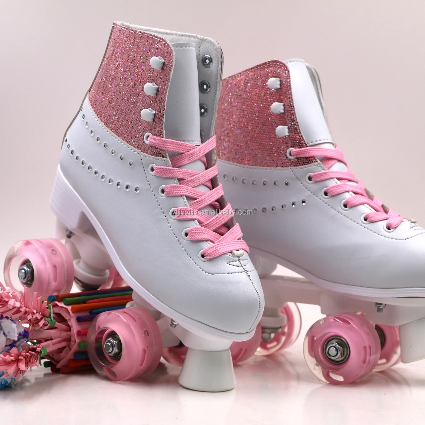 Wholesale price kids girls adult 4 wheels quad skates shoes patins Flashing Roller