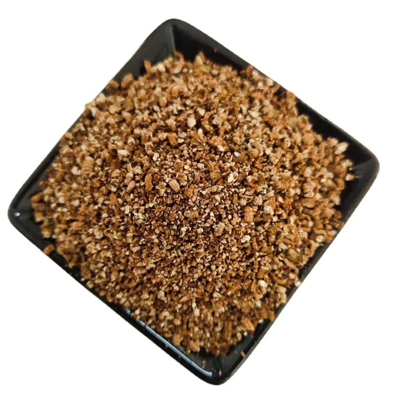 Производитель поставляет 1-3 мм расширенные частицы вермикулита для подложки рассады