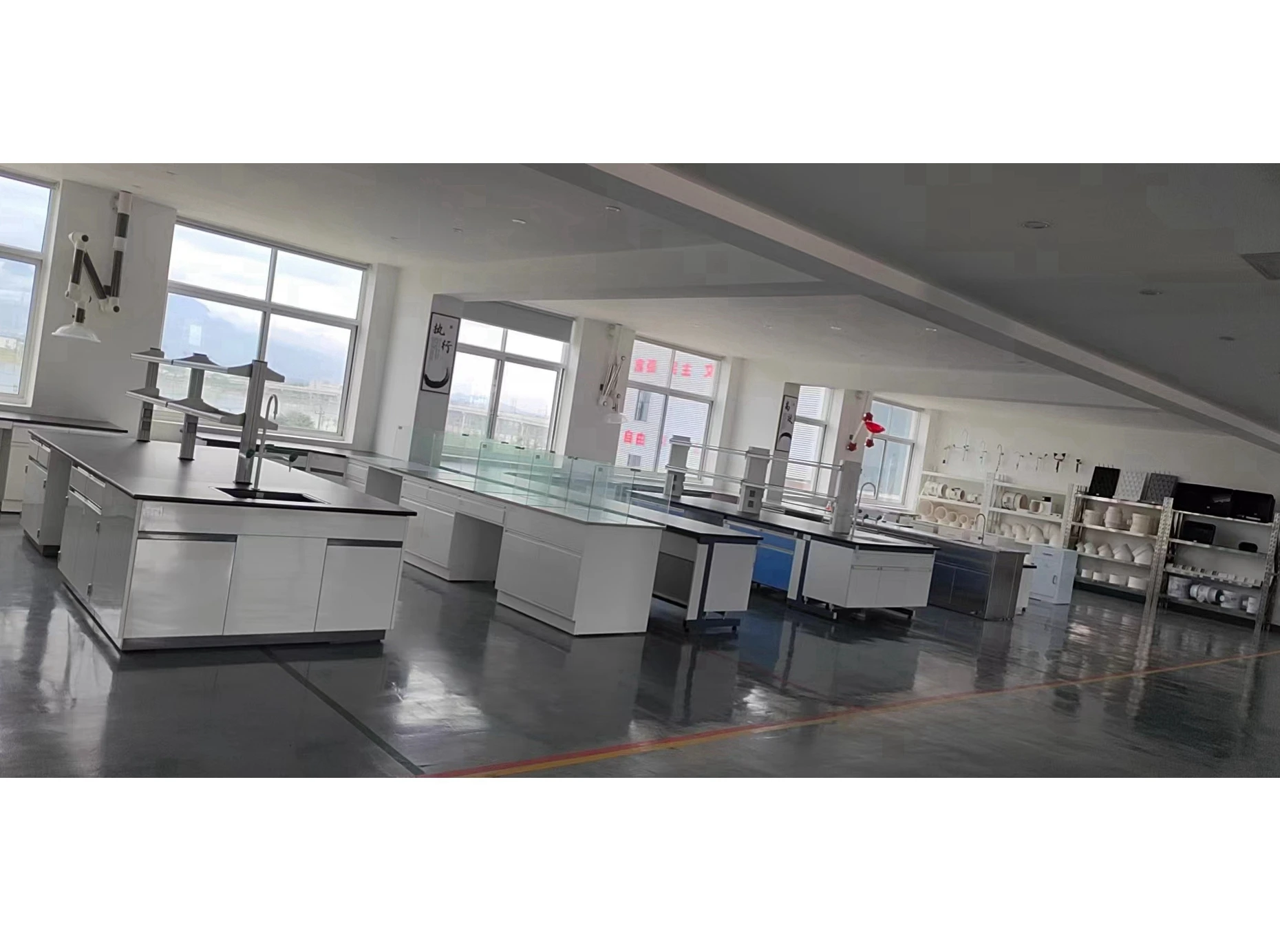 High Quality School University Chemical Resist Central Laboratory Workstation