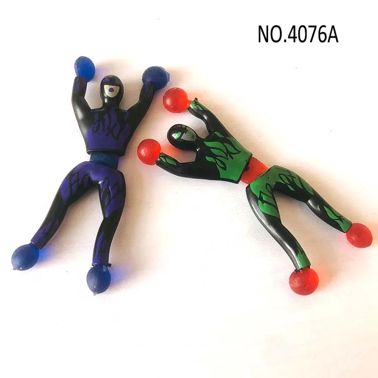 4 color mixed blister card package interactive toys cartoon mini wall climbing sticky spiderman toys