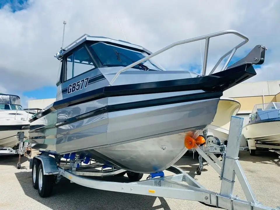 easycraft 6m barge low profileer aluminium boot bateau de peche fishing boat