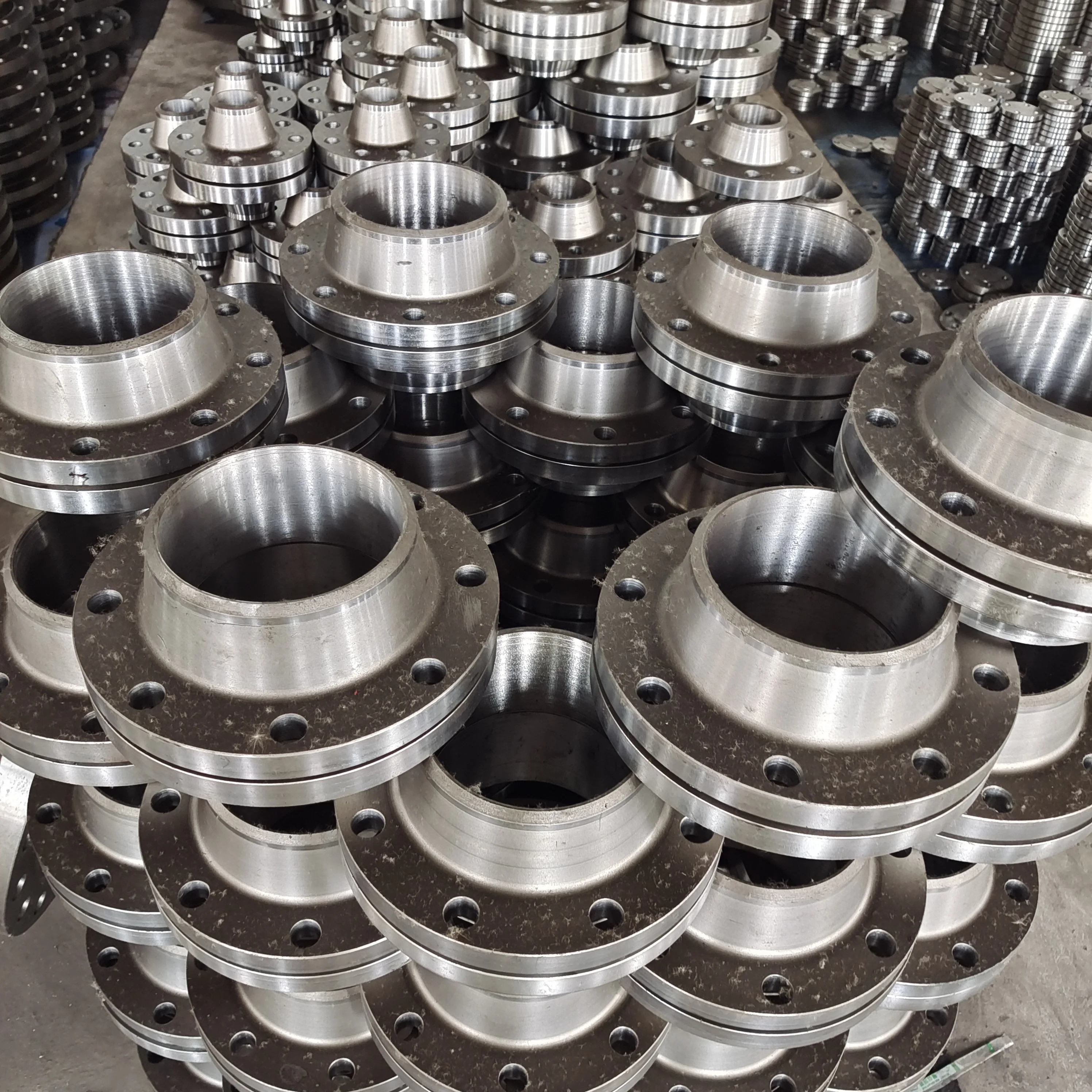 Фланец A105, кованая труба из углеродистой стали, фланец 150 фунтов, 300 фунтов, 600 фунтов, PN10, PN16, PN25, резьбовой/плоский/свободный/Якорный фланец