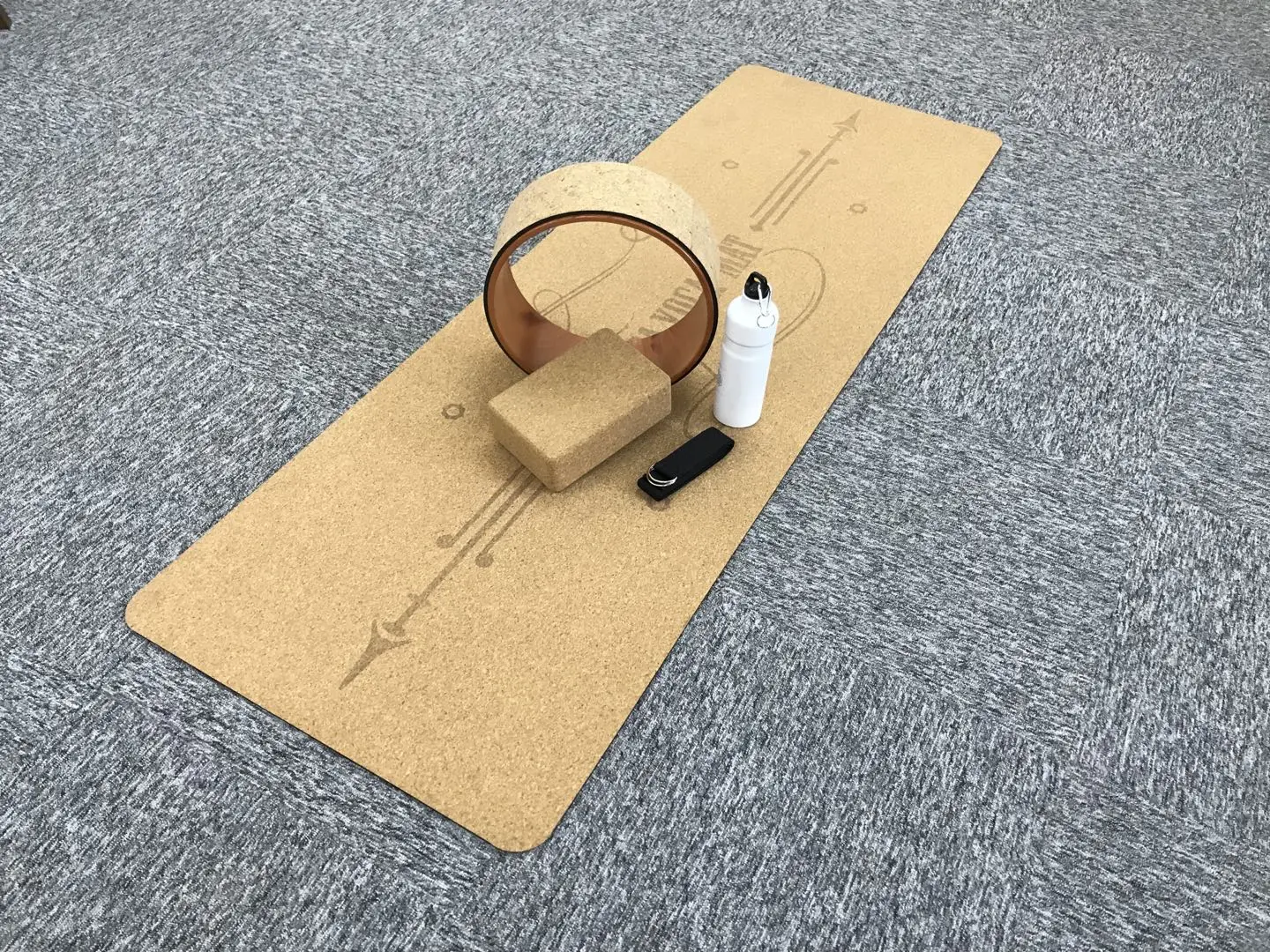 Pure Natural Cork Rubber Yoga Mat Roll Manufacturing with Custom Logo