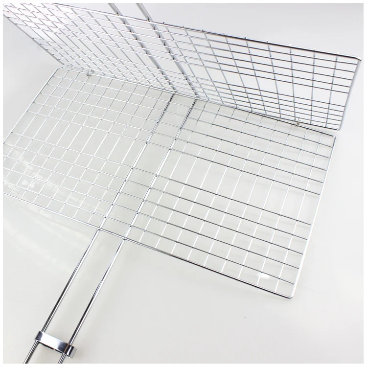 Camping BBQ Tools Iron Chrome Plated Barbecue Grills Basket With Wooden Handle BBQ Grill Net