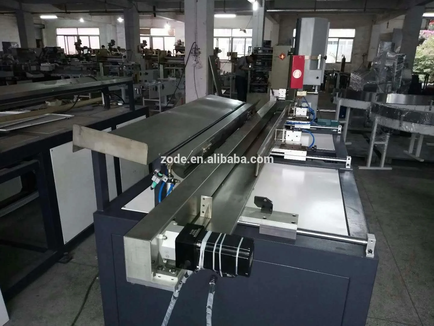 Automatic maxi roll band saw cutting machine stable cutting 25-30 cuts/min