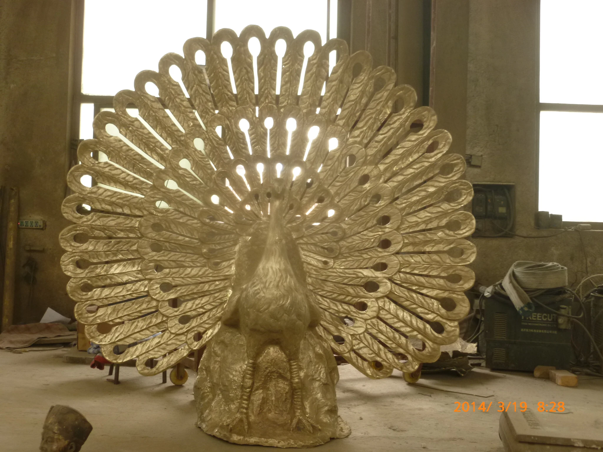 Garden Animal Bronze And Brass Peacock Carving Sculpture