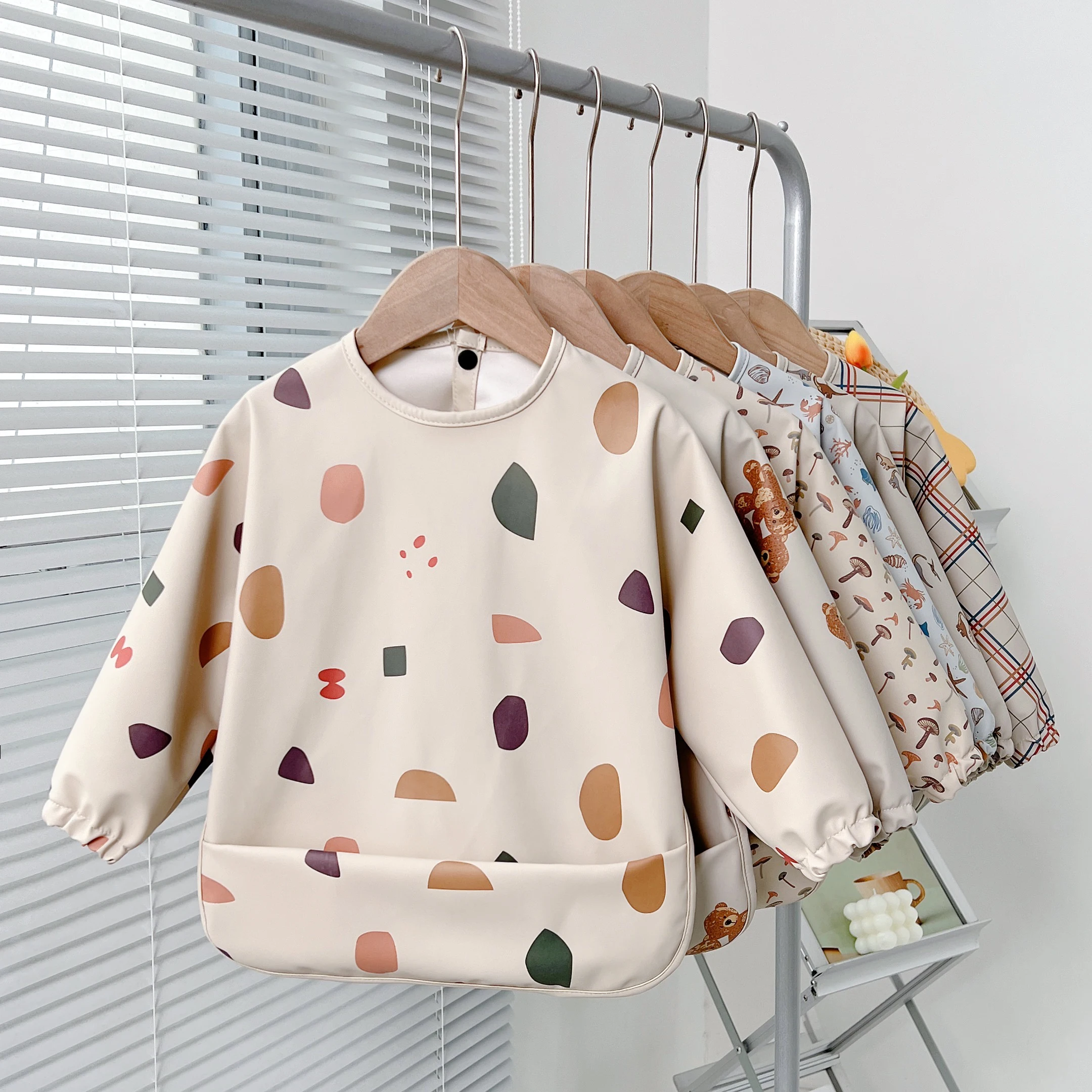 Factory wholesale customized Long sleeve baby bib waterproof best selling products 2023 in usa amazon smock bib Apron