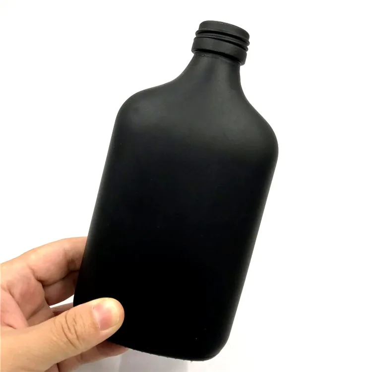 Matt Black 100ml 200ml 250ml Hip Flat Flask Cold Brew Coffee Bottle Glass Liquor Bottle With Screw Lid For Wine coffee Juice