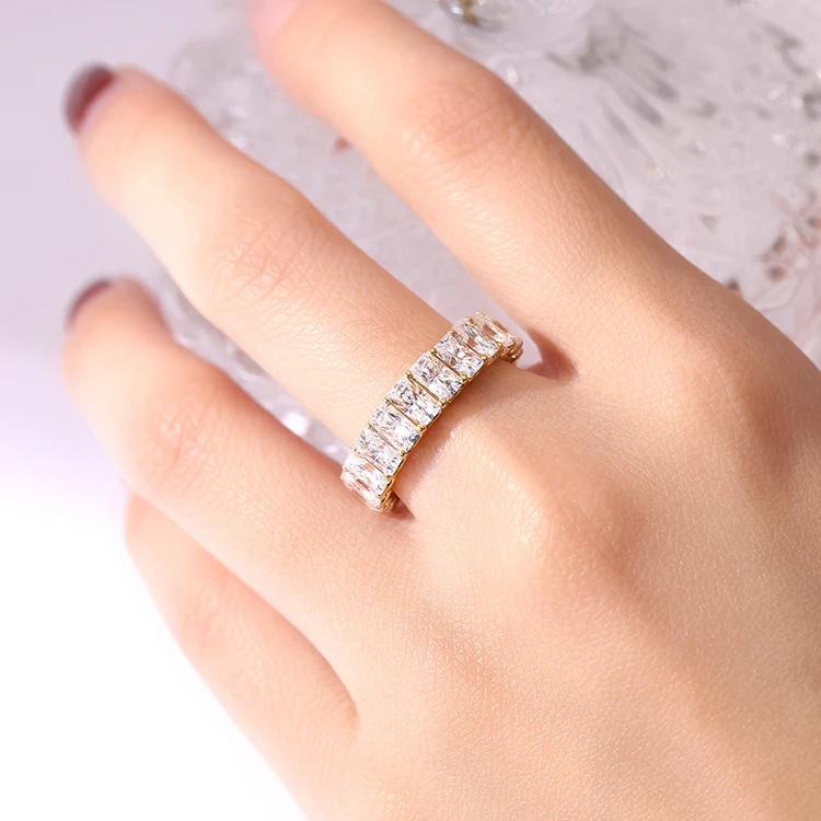 AAA GEMS 14K/18K Gold Radiant Cut Engagement Ring Diamond Eternity Moissanite Ring Band for Women Wedding Design