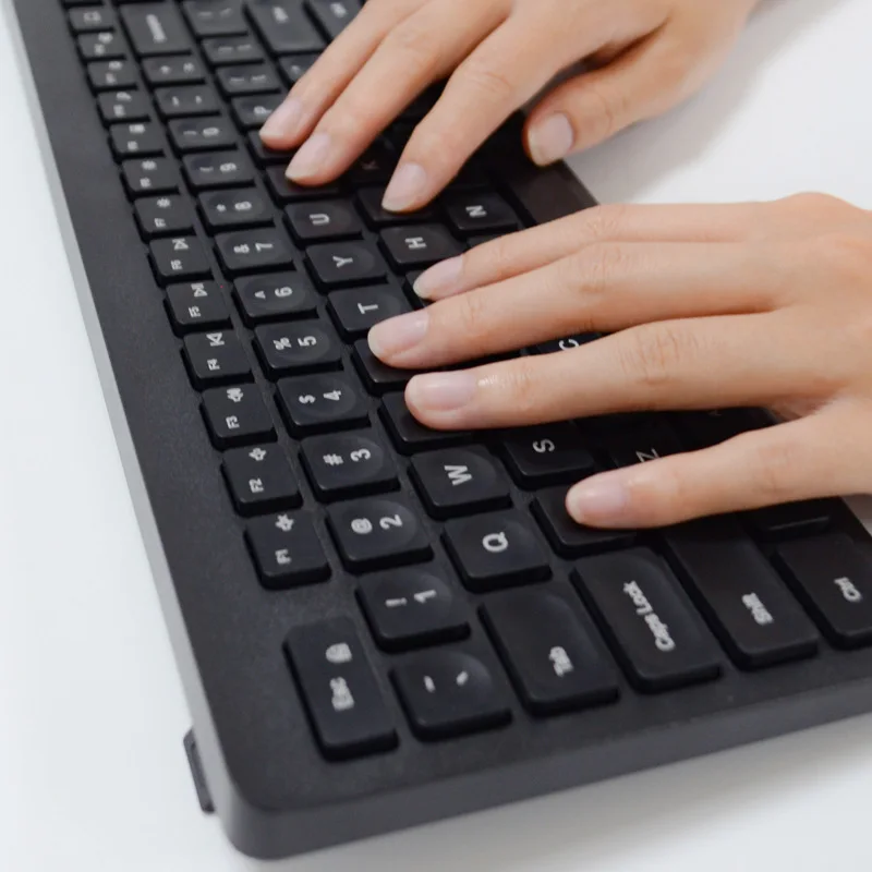 2.4G Wireless USB Keyboard and Mouse Set Metal Features for Commercial Office Gaming Home Use Cross-Border