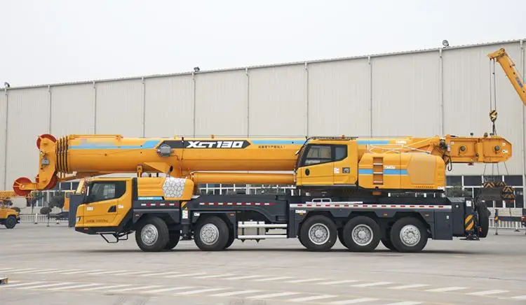 Heavy Lift Crane XCT130 130 Ton Hydraulic Truck Crane for sale