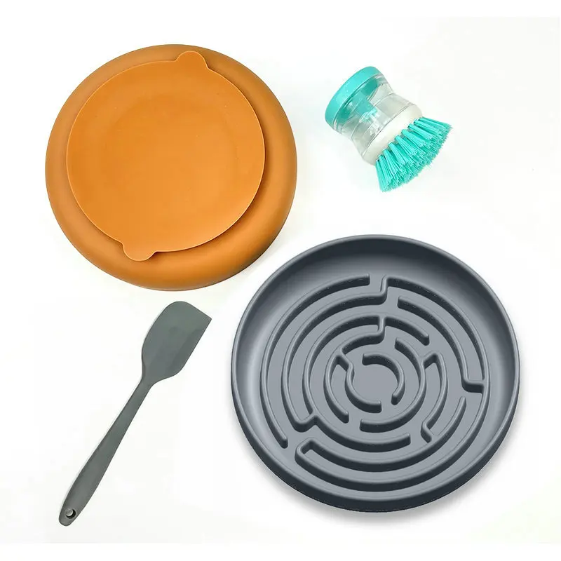 Lifetop Wholesale Bpa Free Anti-Chocking Custom Dog Treat Puzzle Toy Puppy Slow Feeder Bowl Silicone Pet Slow Feeder Dog Bowl