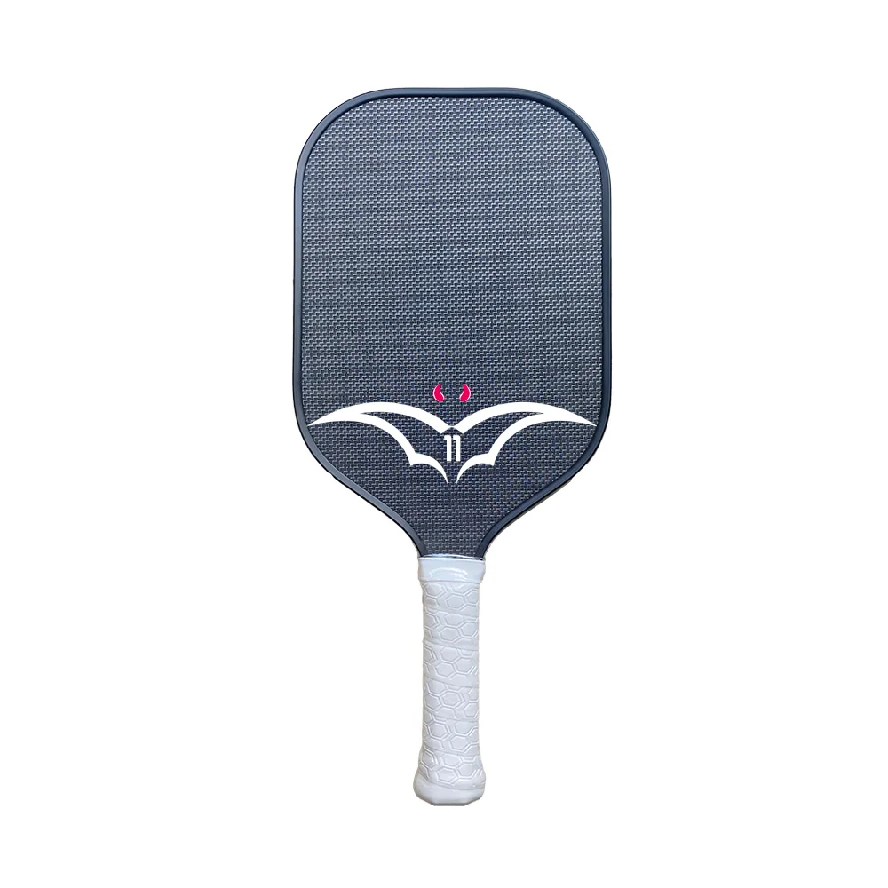 Изготовленный на заказ логотип USAPA одобренный титановый EVA пенопласт Pickleball Paddle популярный стиль углеродного и волокна с полипропиленовым материалом
