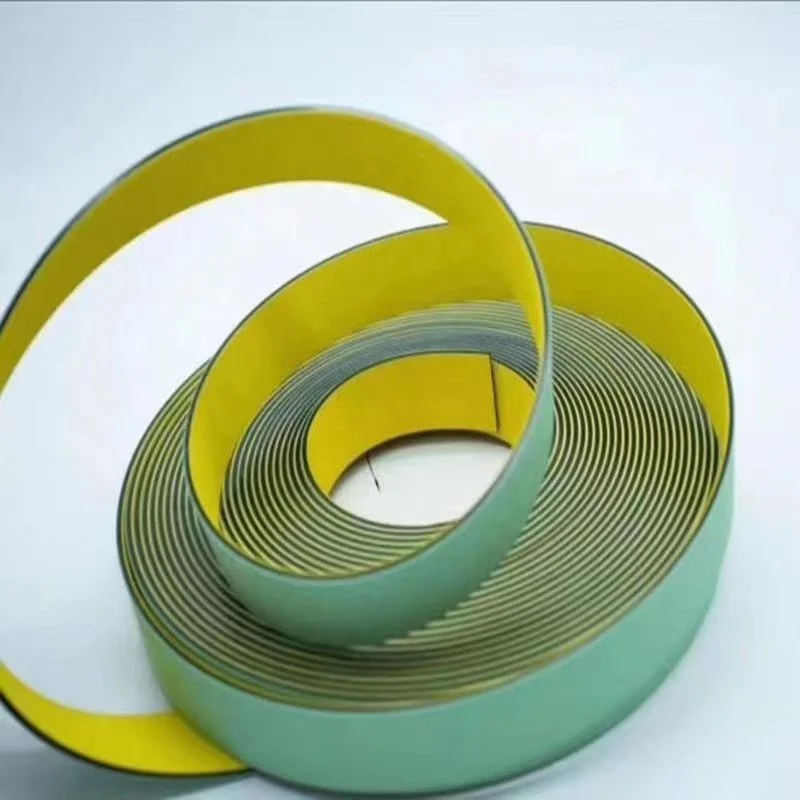 Flat tape drive belt