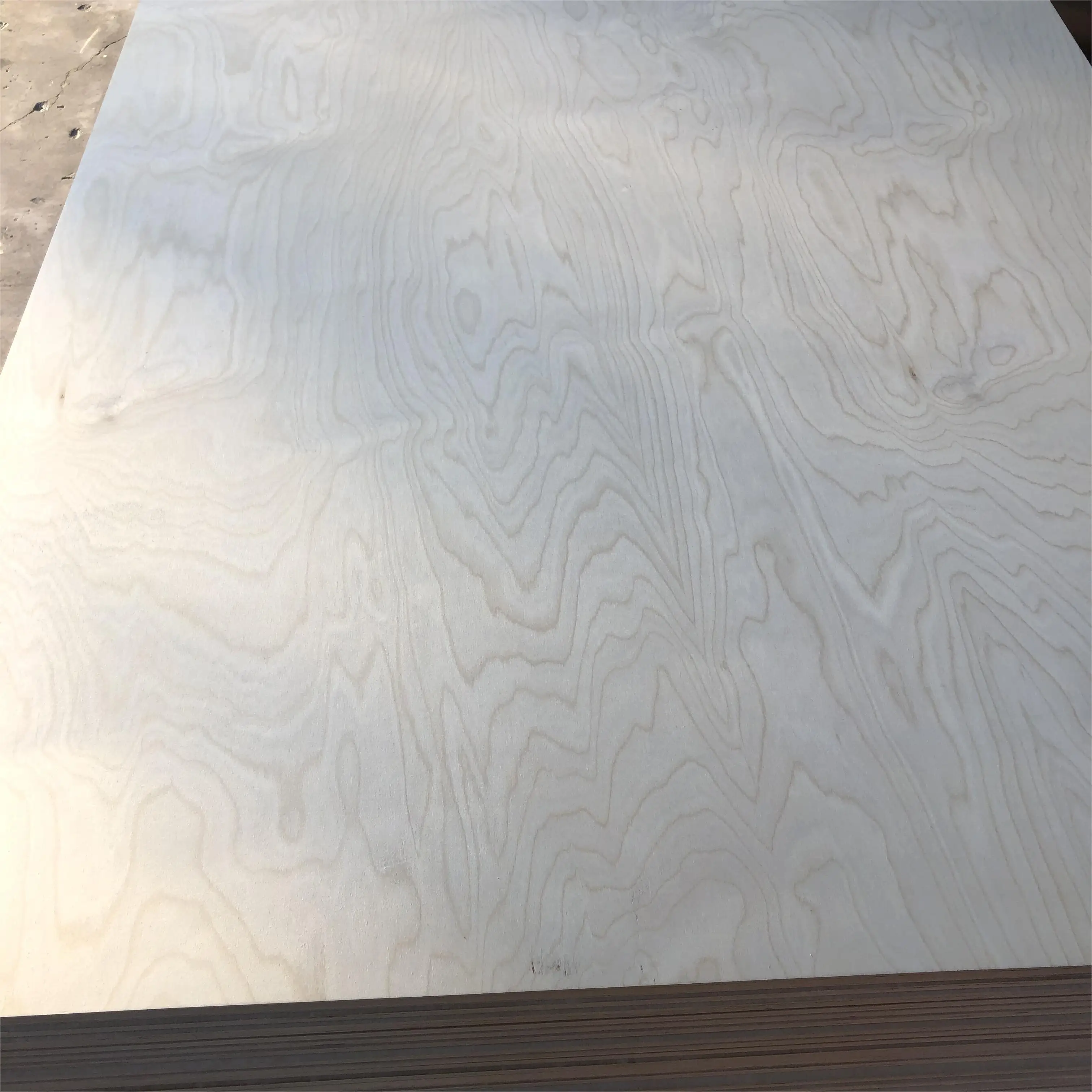 Factory Baltic Birch Plywood 18mm Laminated Birch plywood 4mm 9mm 15mm Commercial Plywood Sheet 1200*2400mm Size Birch