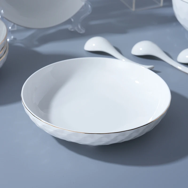 Wholesale hotel luxury ceramic dinnerware sets custom 22pcs gold rim round bone china plate sets