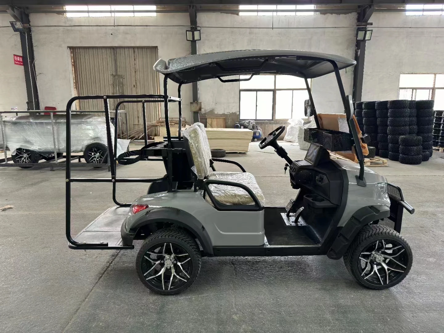 2 Seater Independent Suspension Aluminum Frame Aluminum Pedal Electric Golf Cart With Professional Meter