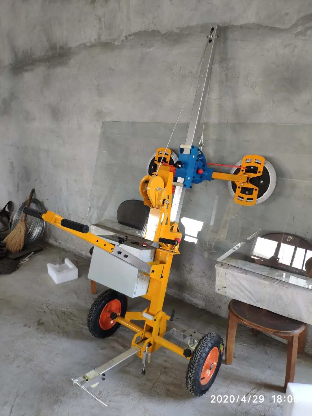 China manufacturer wholesale battery type glass vacuum lifter