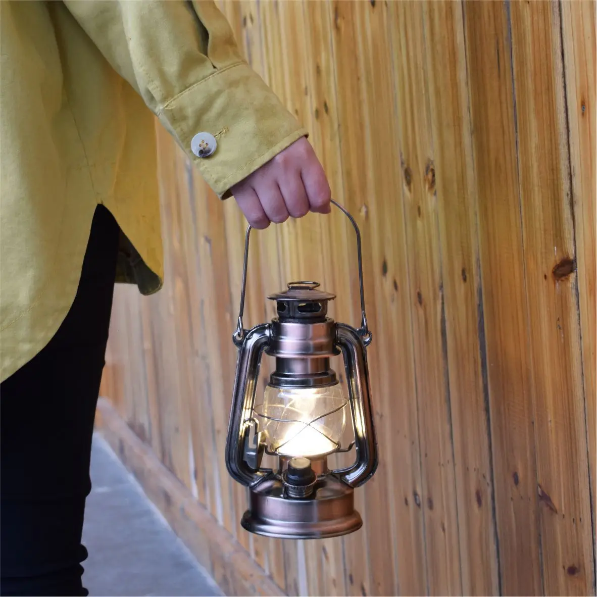 Decorative Retro Kerosene Lamp Antique Camping Lantern Vintage LED Outdoor Tent Light Kerosene Camping Light