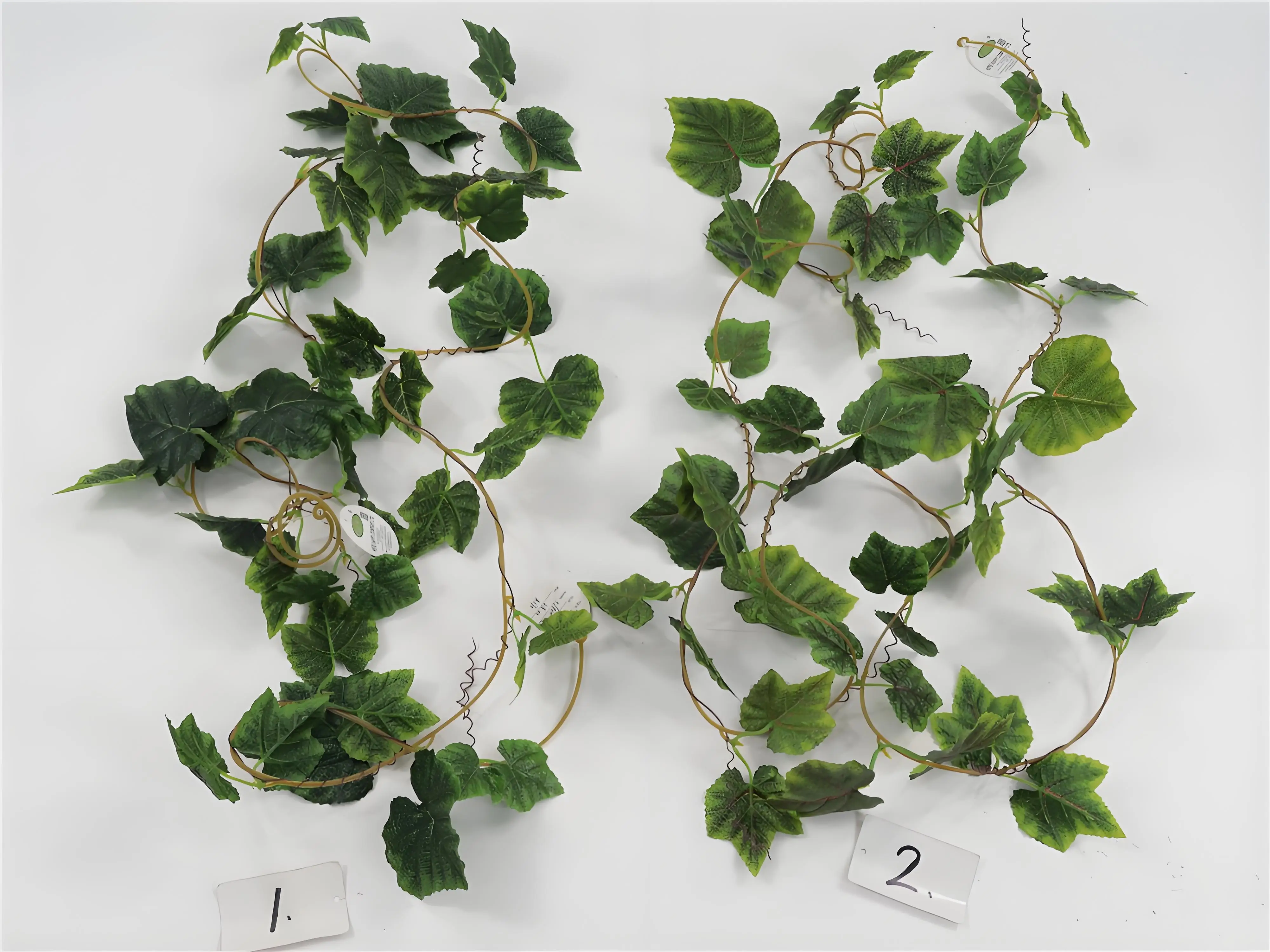 255cm Faux Grape Leaves Vine Wall Decoration Items Artificial Hanging Vines for Indoor and Outdoor Decorations