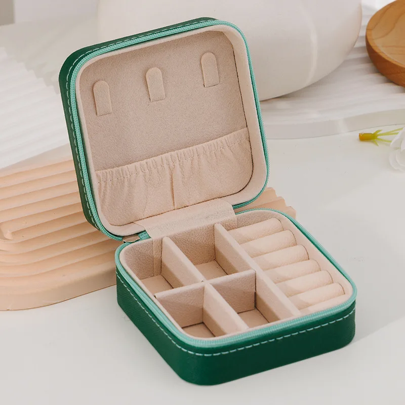 2024 Portable Jewellery Box Travel Storage Organizer Box Travel Small Girls Jewelry Case For Rings Earring Necklace Bracelet