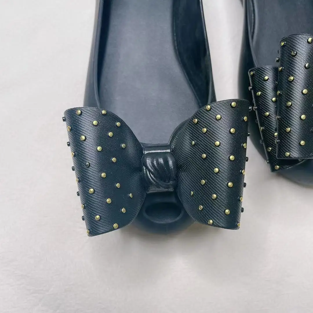 Сандалии-желе женские на плоской подошве, с бантом и кристаллами