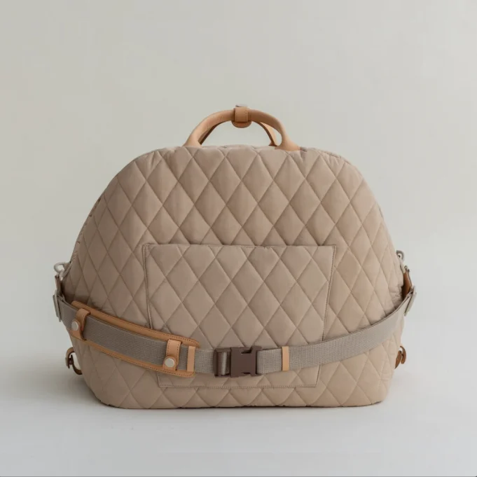 High Quality Luxury Diamond stripe Customized Pet Dog Travel Carrier Bag Fashion Dog Seat Booster Customization Acceptable