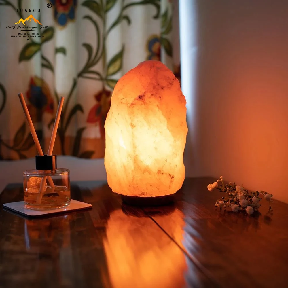 Natural Himalayan Salt home Decoration Pieces and lamps Crafted Salt lamps wholesale Himalaya pink salt lamp