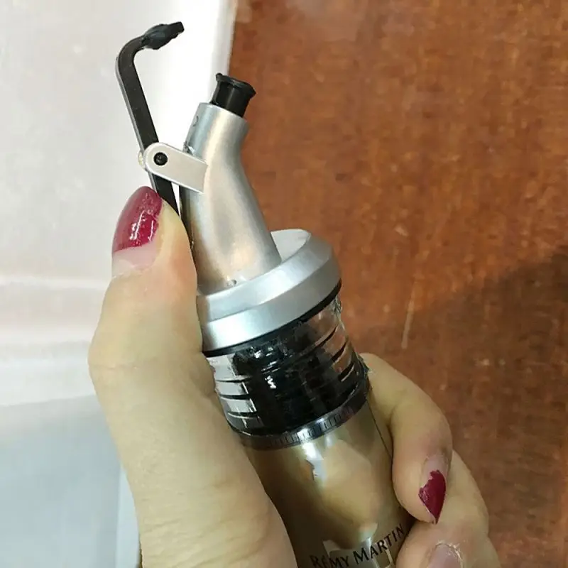 
Oil bottle stopper vinegar bottles can ABS lock plug Food grade plastic Nozzle Sprayer Liquor Dispenser 