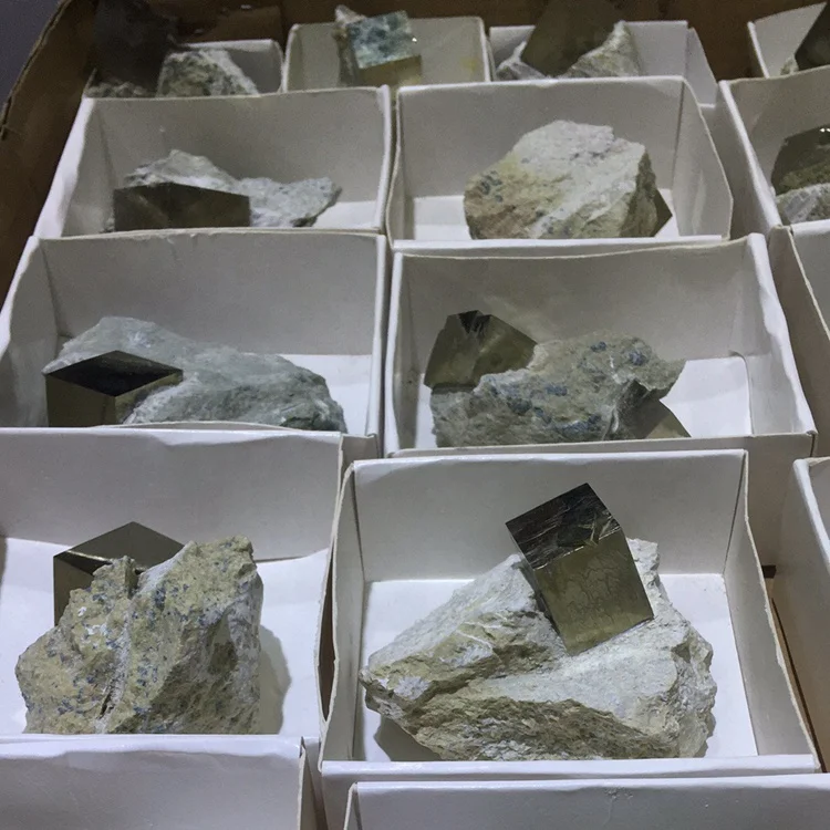 Wholesale Natural Rough Copper Pyrite Mineral Specimen Stone Raw Pyrite Chalcopyrite Ore