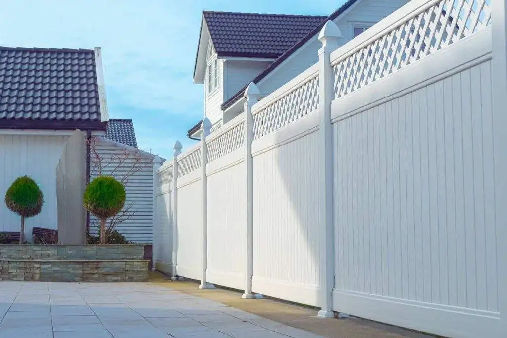 6ftHx8ftW China Manufacturer Top Lattice Cheap Pvc Fence Panels Outdoor PVC Privacy Fence