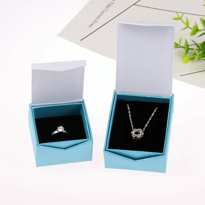 Custom logo jewelry necklace ring bracelet magnet gift boxes simple fashion paper folding pendant box wholesale