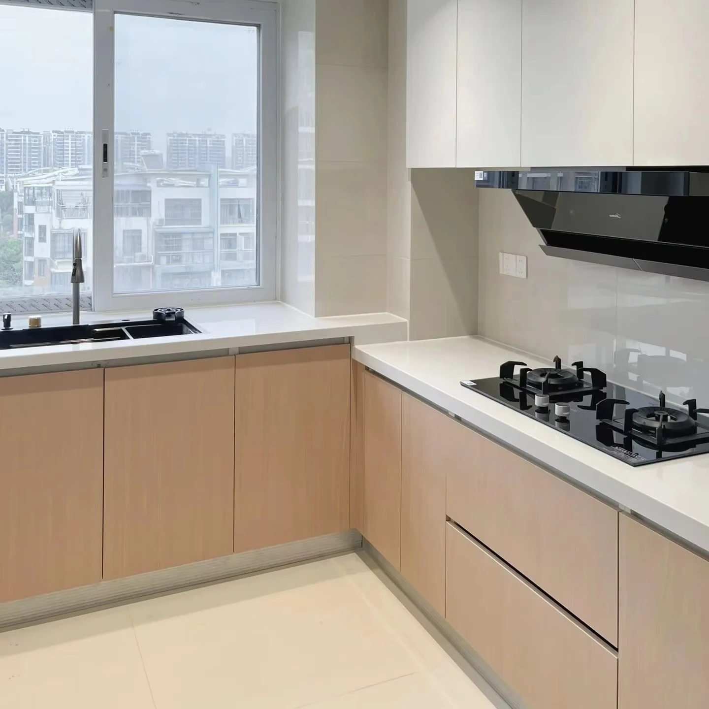 Custom Fashion Modern Durable Waterproof PVC Kitchen Cabinet Furniture